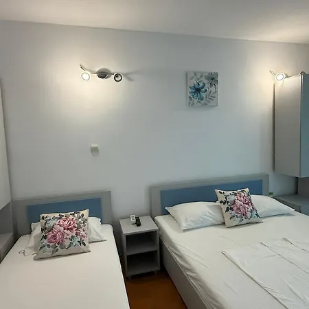 Elladaa * Costinesti