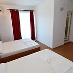 Ellada ελλaδα Pensiune